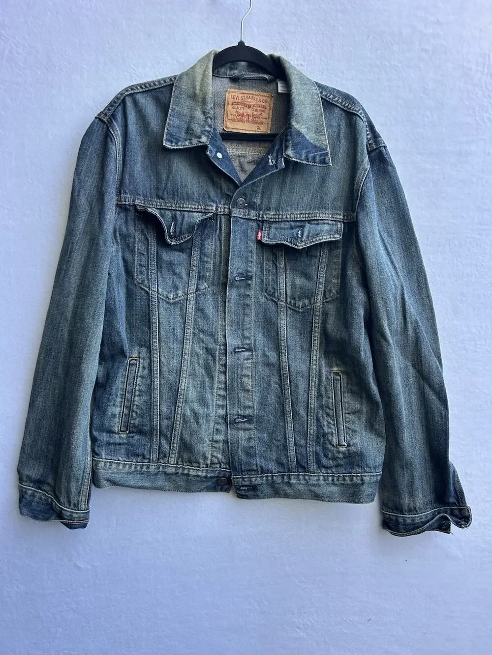 Levi's Premium Classic Denim Trucker Jacket Size XL 70589